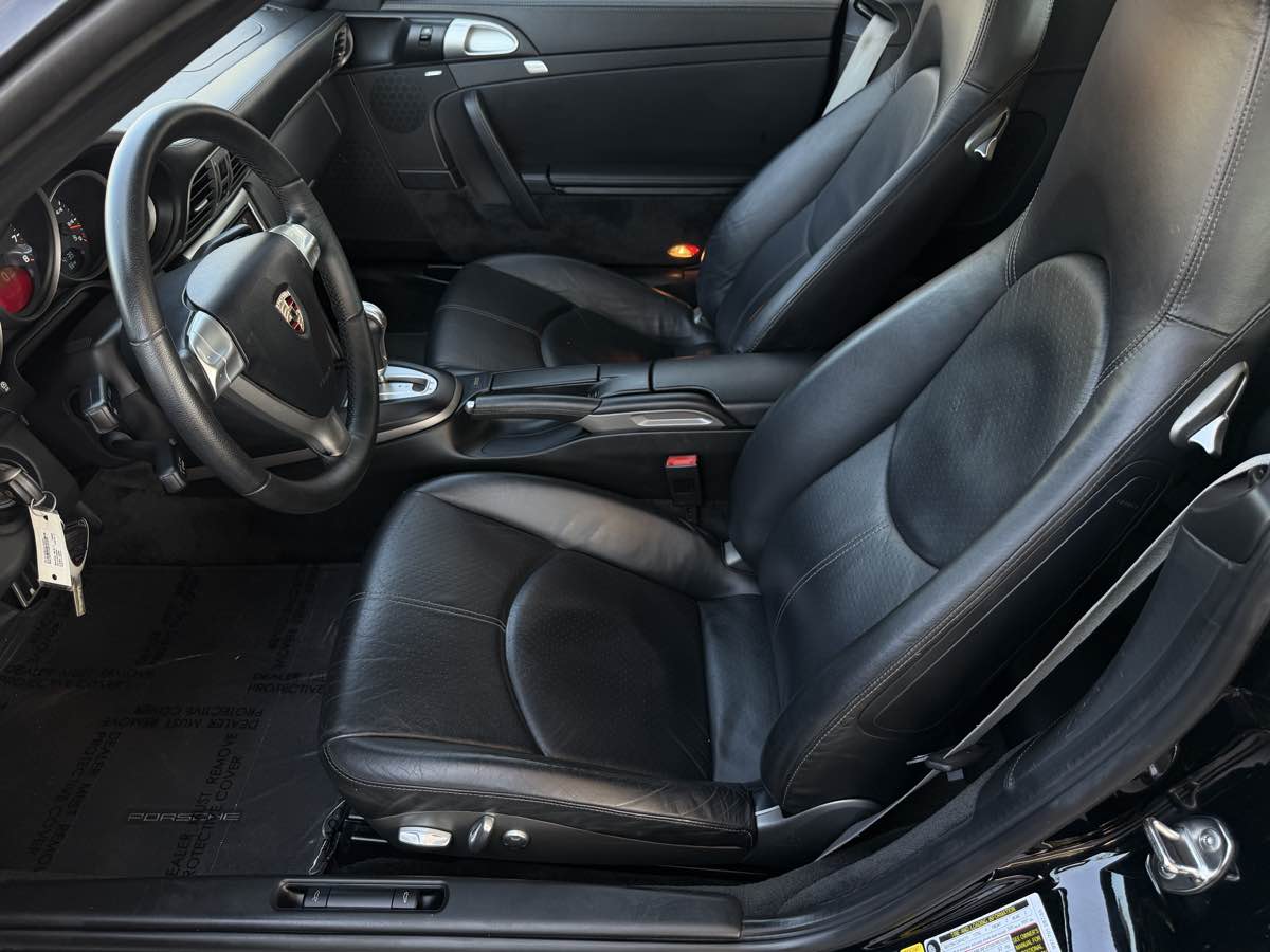 Porsche 911 photo 18