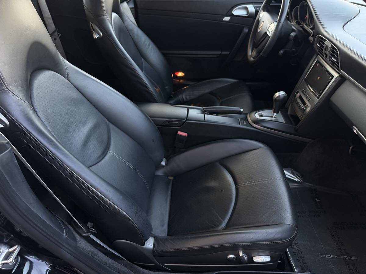 Porsche 911 photo 24