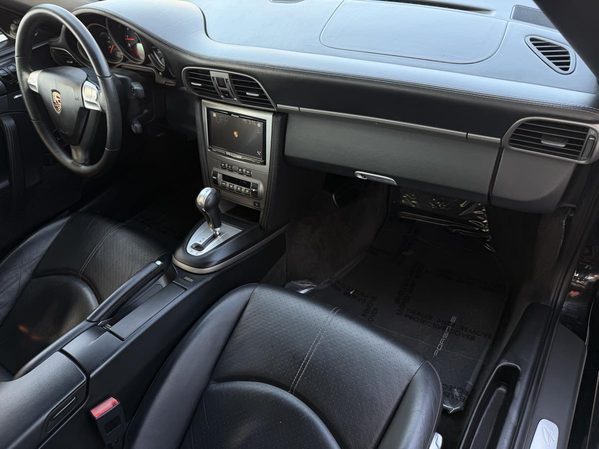 Porsche 911 photo 25