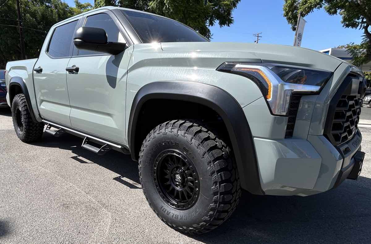 2025 Toyota Tundra 4WD SR5