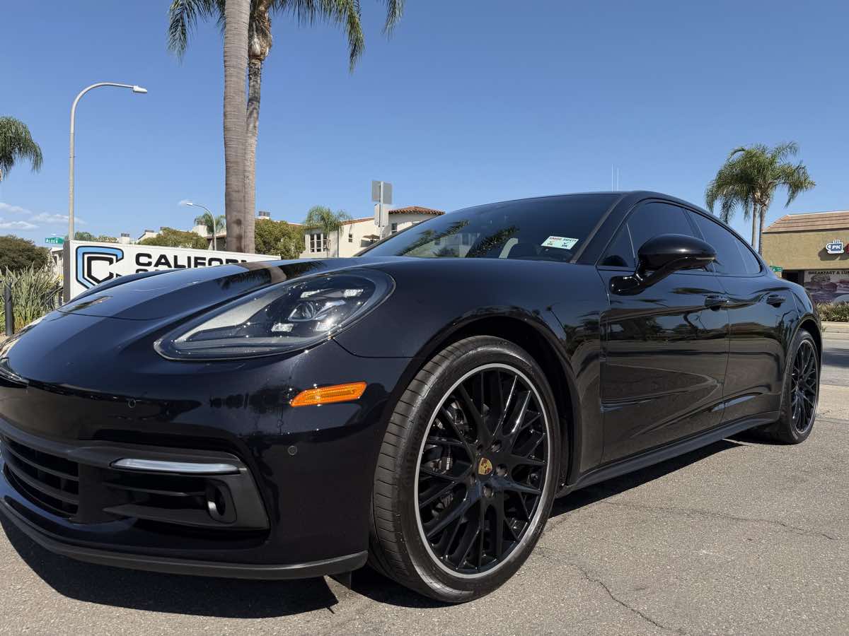 Porsche Panamera photo 13