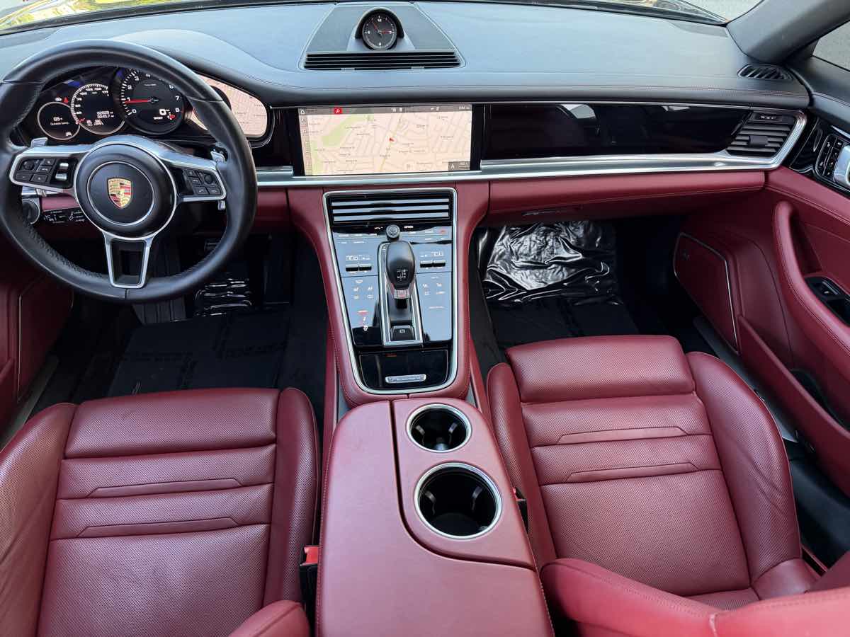 Porsche Panamera photo 21