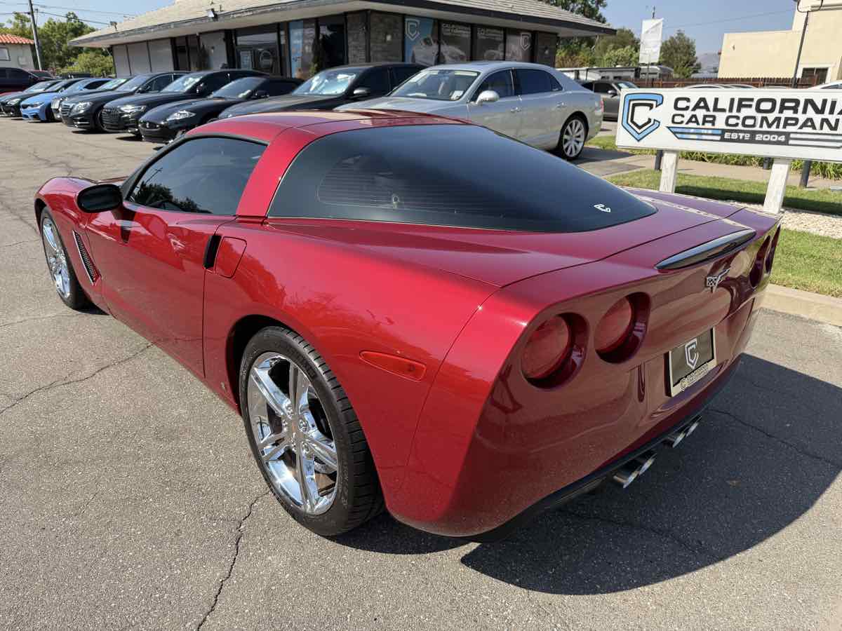 Chevrolet Corvette photo 3