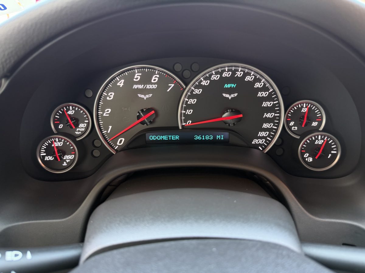 Chevrolet Corvette photo 26