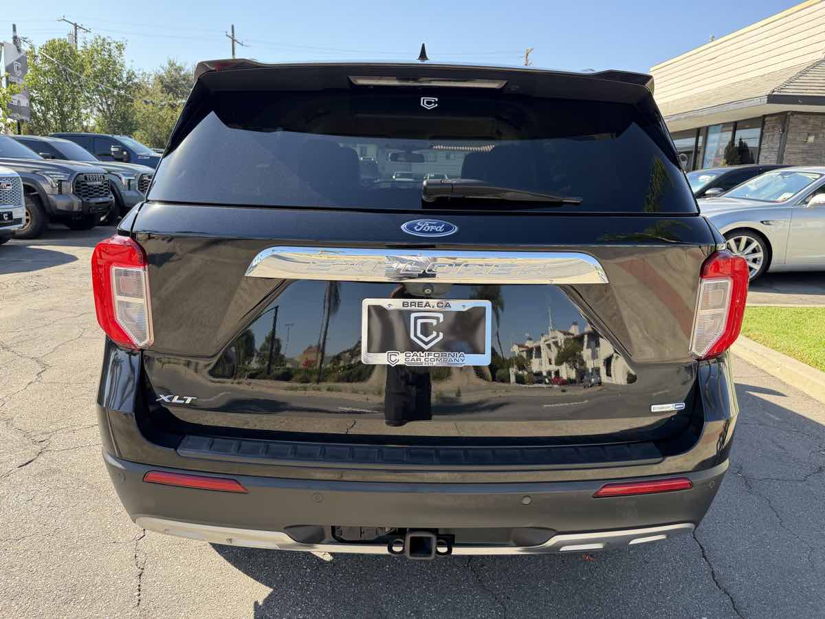 Ford Explorer photo 6