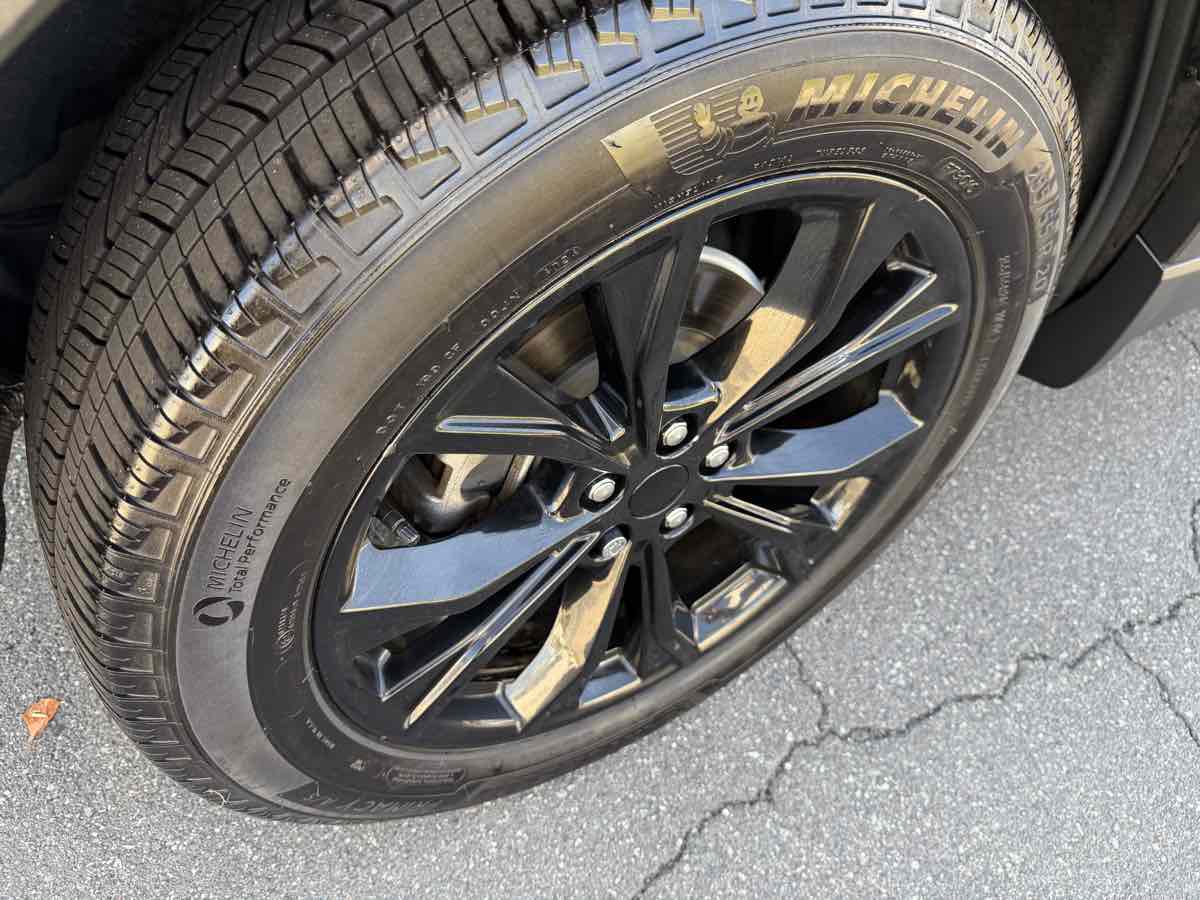 Ford Explorer photo 30