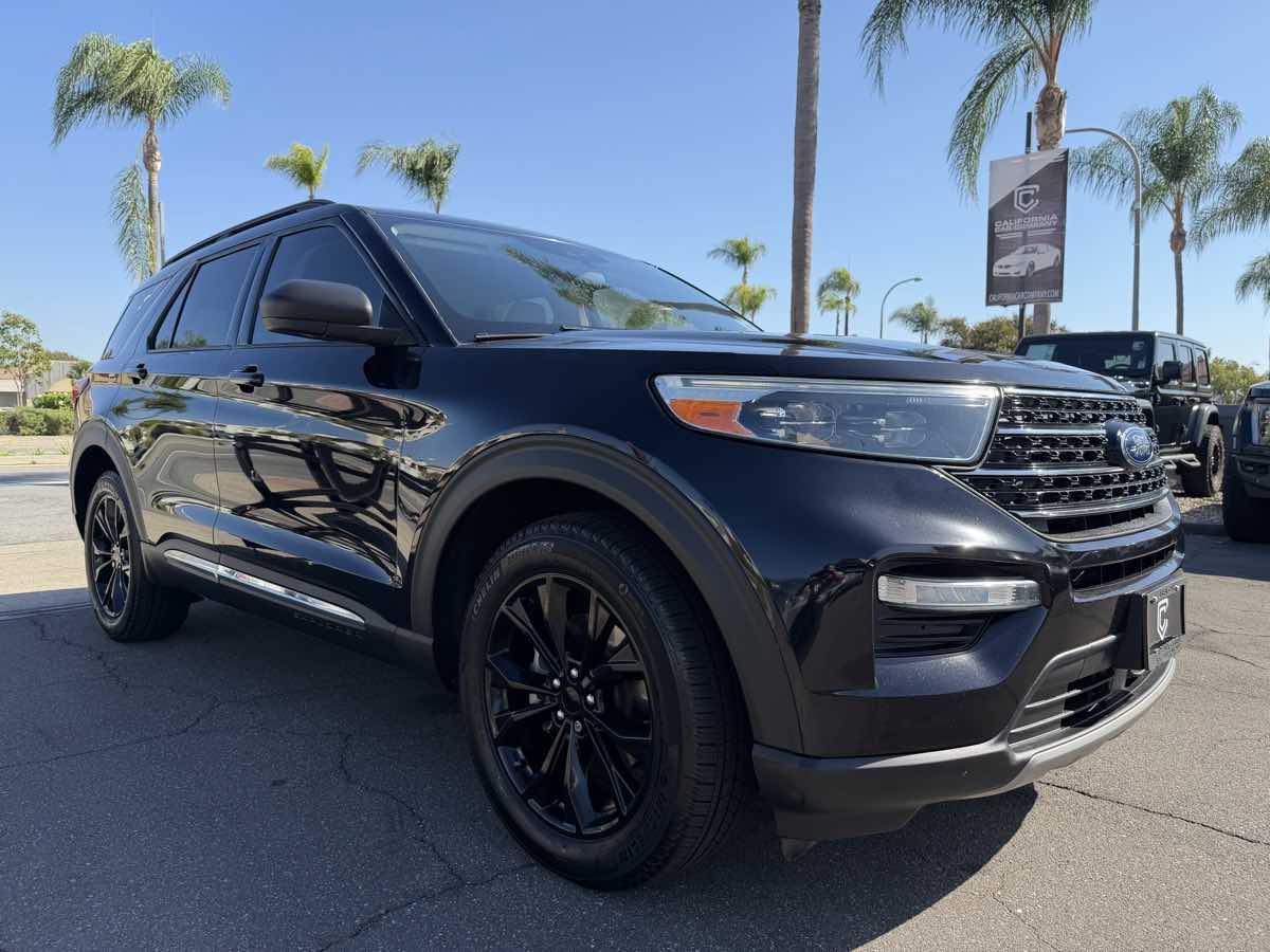 Ford Explorer photo 9