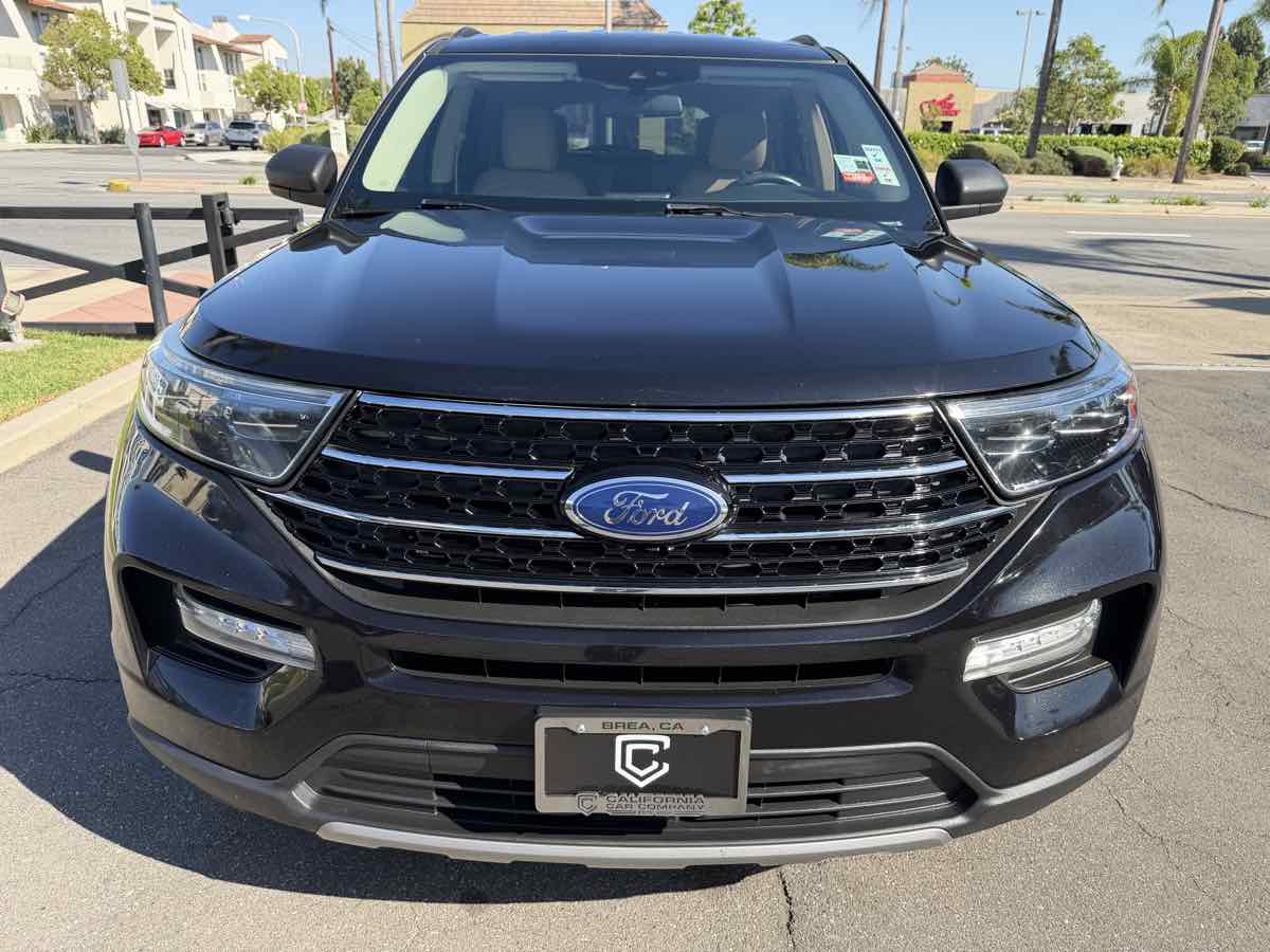 Ford Explorer photo 11