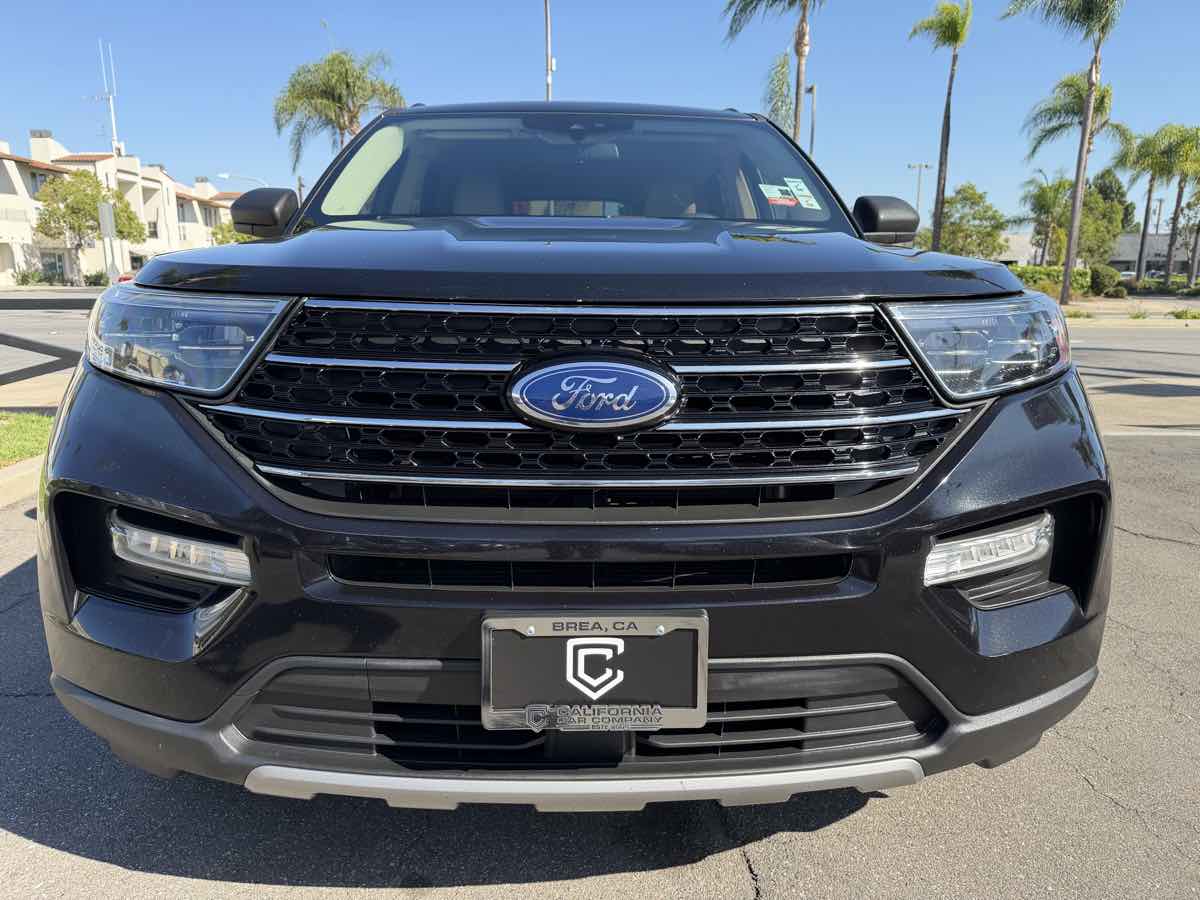 Ford Explorer photo 12