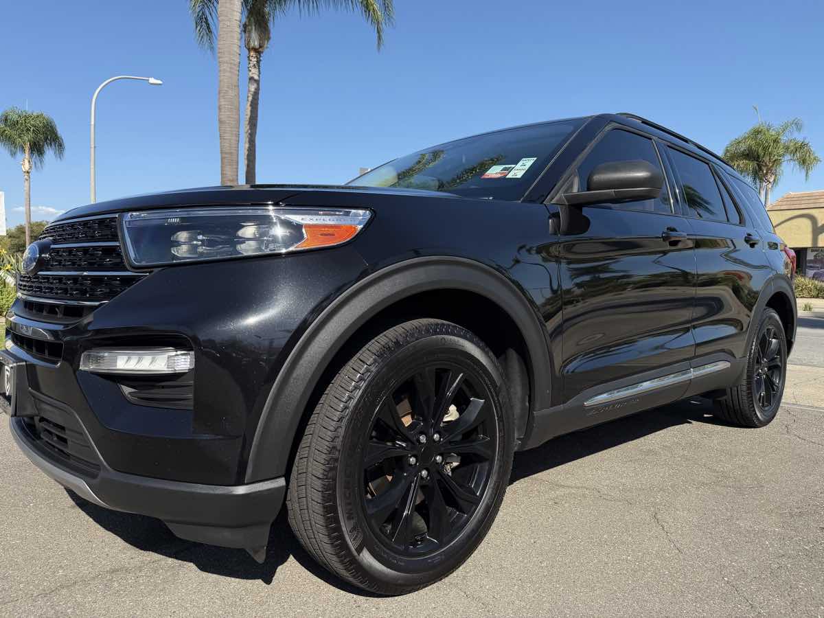 Ford Explorer photo 13
