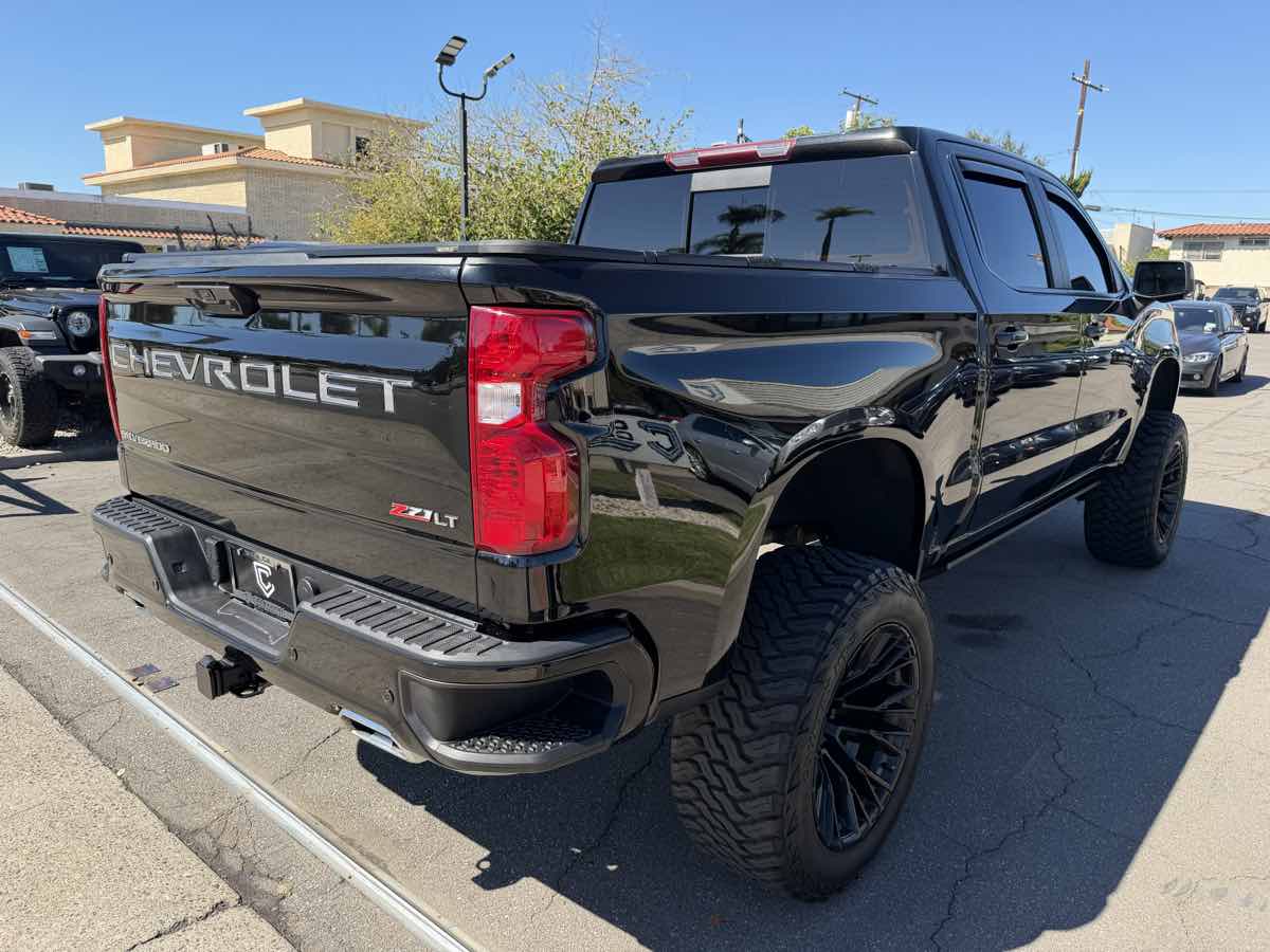 Chevrolet Silverado photo 8