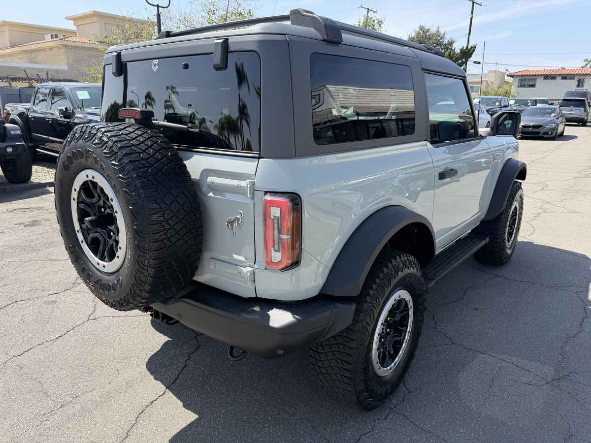 Ford Bronco photo 7