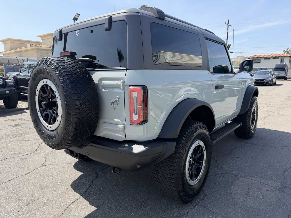 Ford Bronco photo 8