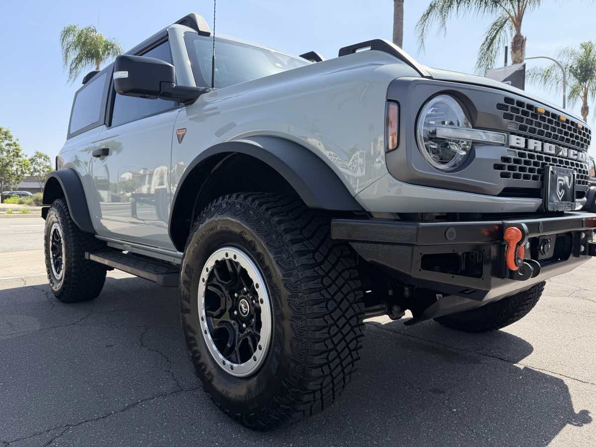Ford Bronco photo 10