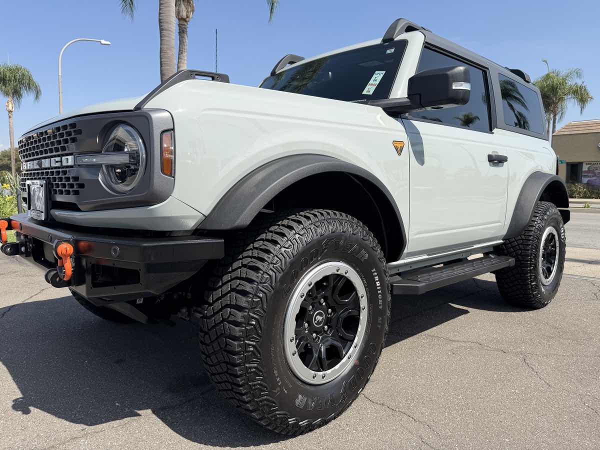 Ford Bronco photo 13