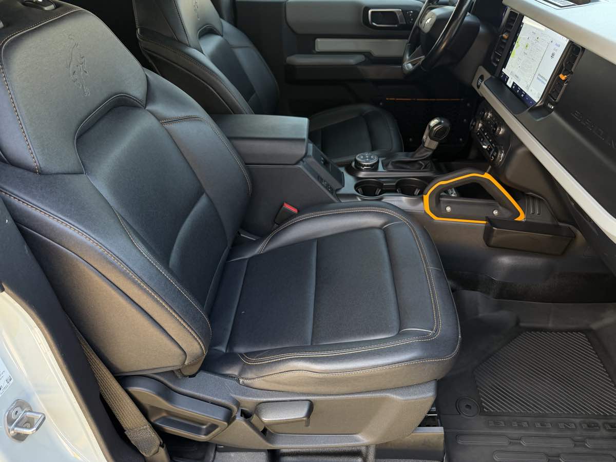 Ford Bronco photo 21