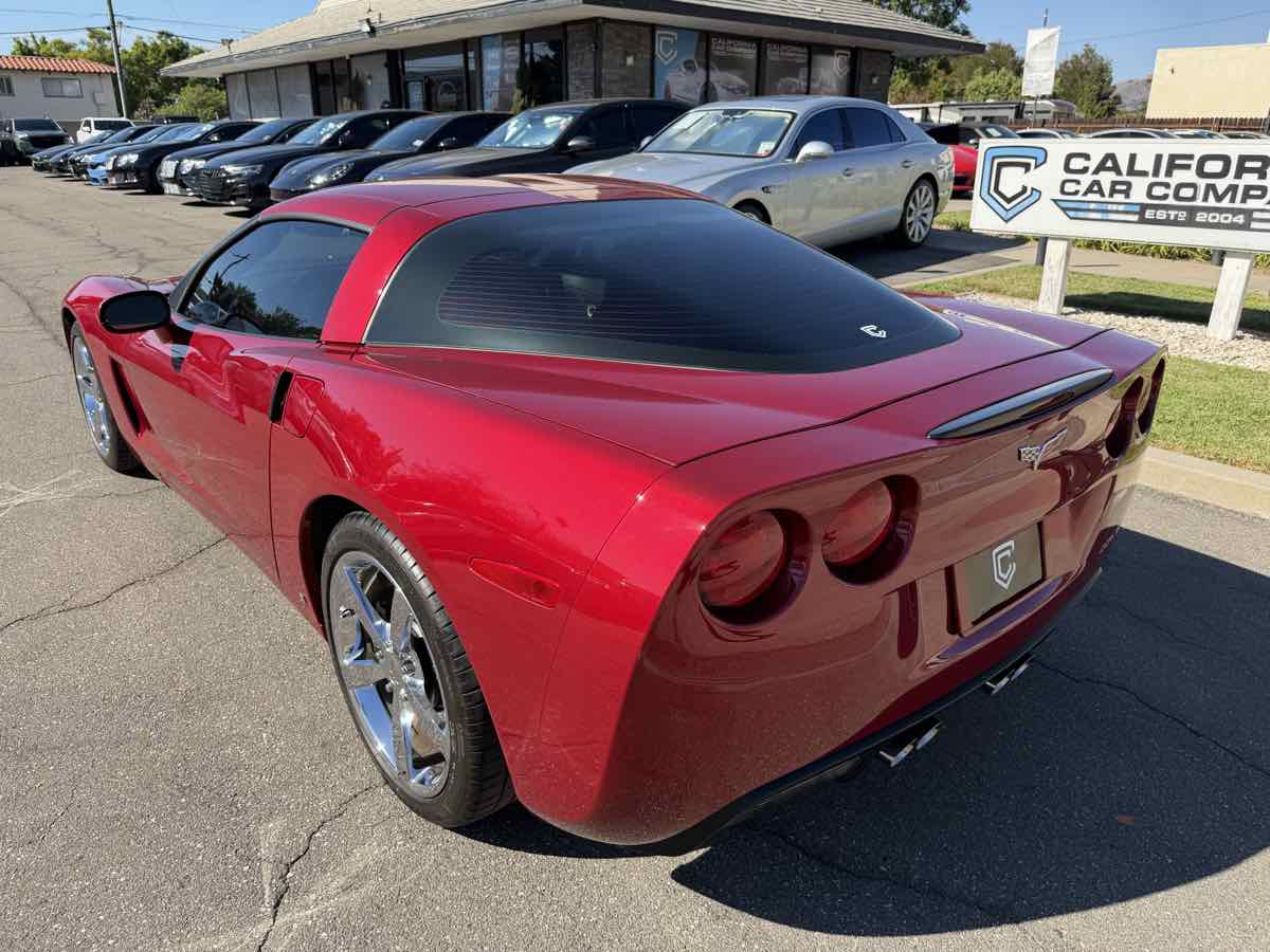 Chevrolet Corvette photo 3