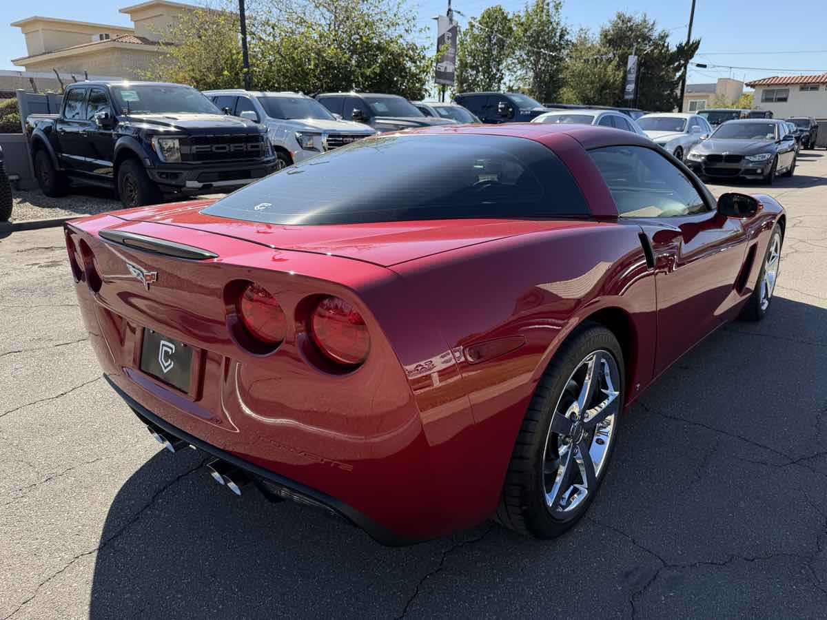 Chevrolet Corvette photo 8