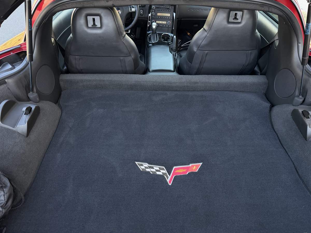 Chevrolet Corvette photo 26