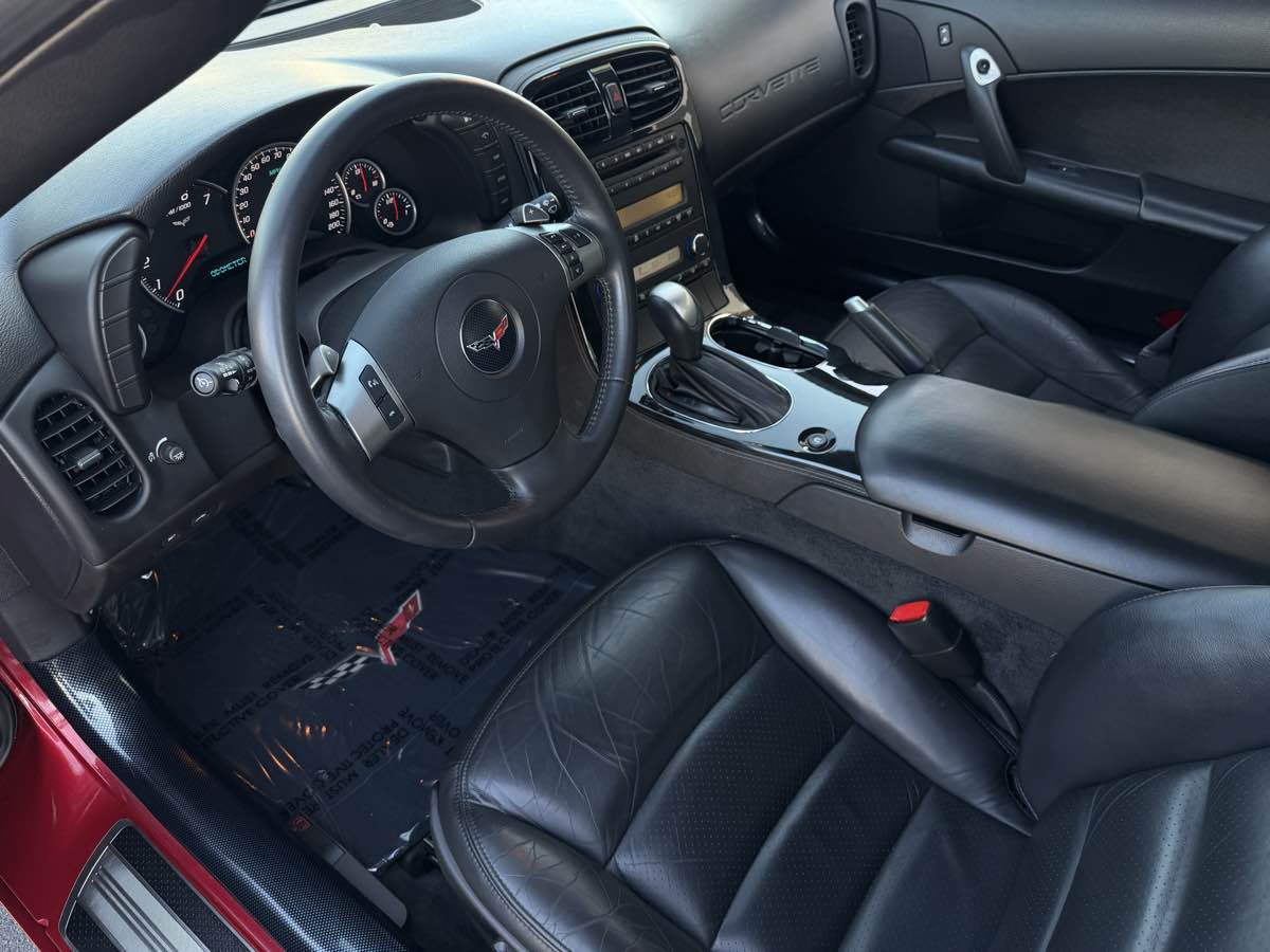 Chevrolet Corvette photo 17