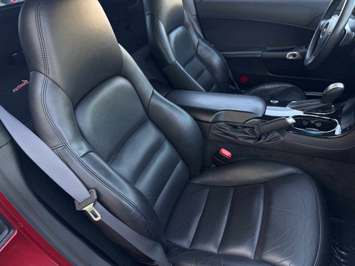 Chevrolet Corvette photo 23