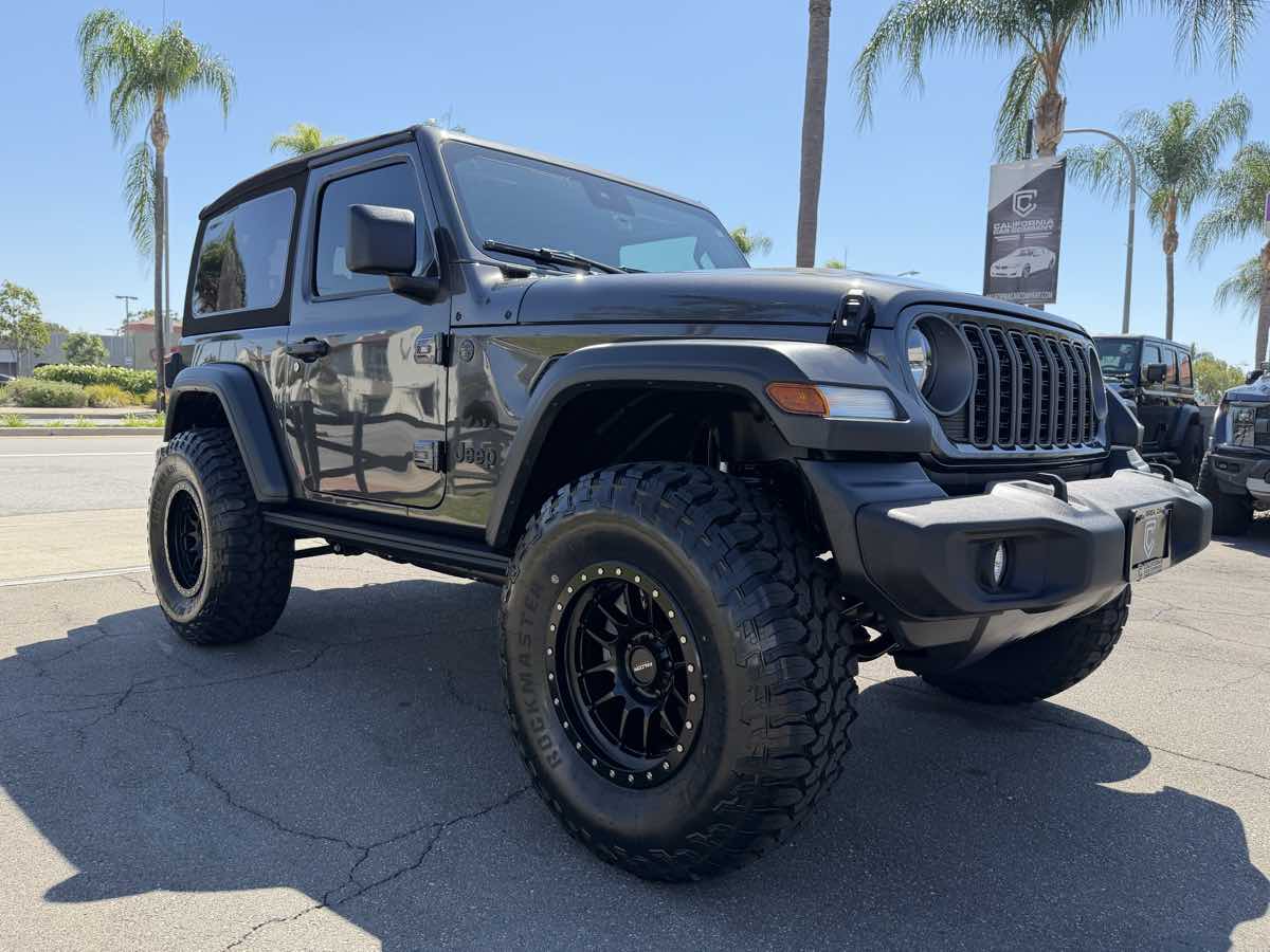 Jeep Wrangler photo 9
