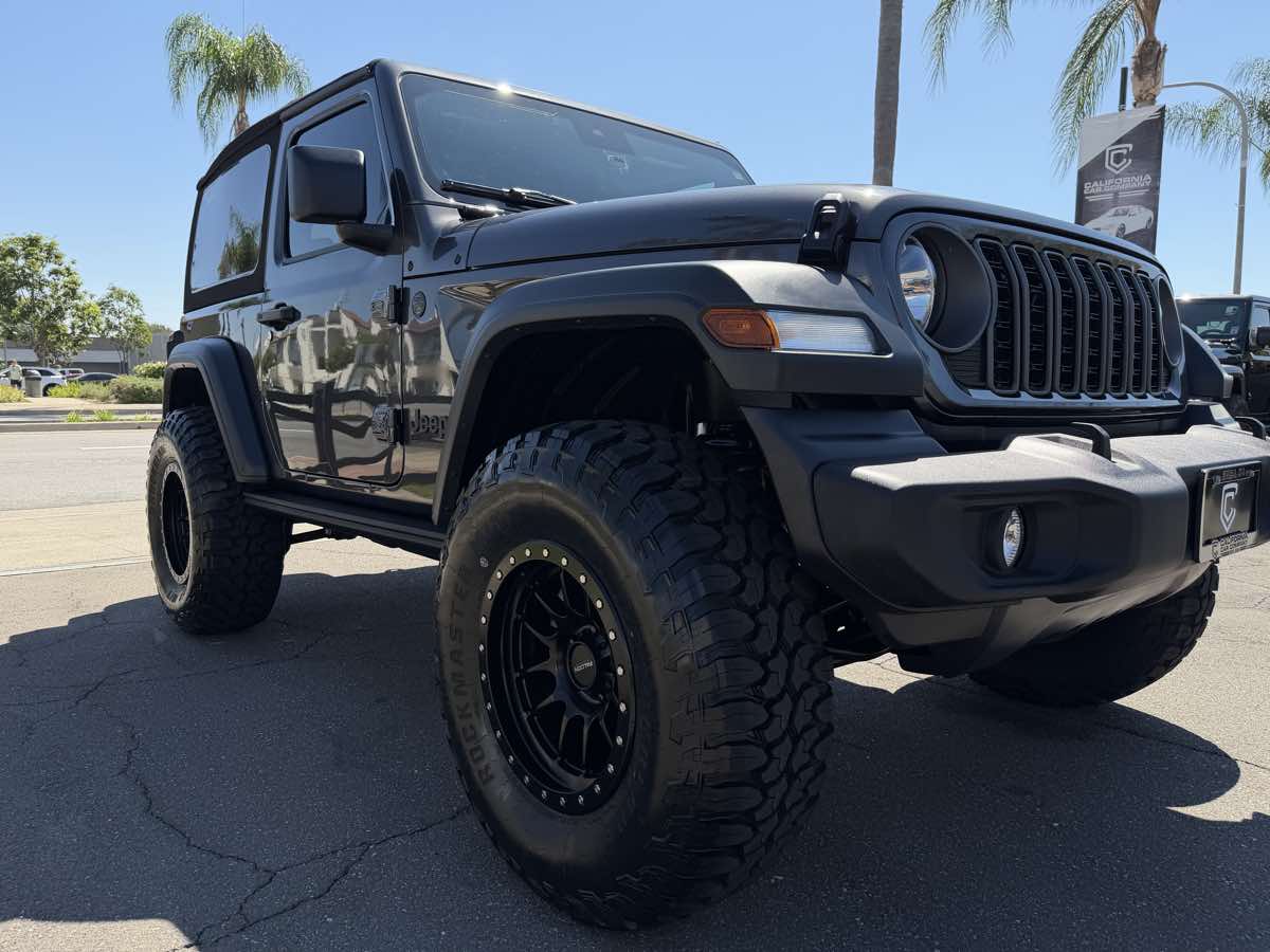 Jeep Wrangler photo 10
