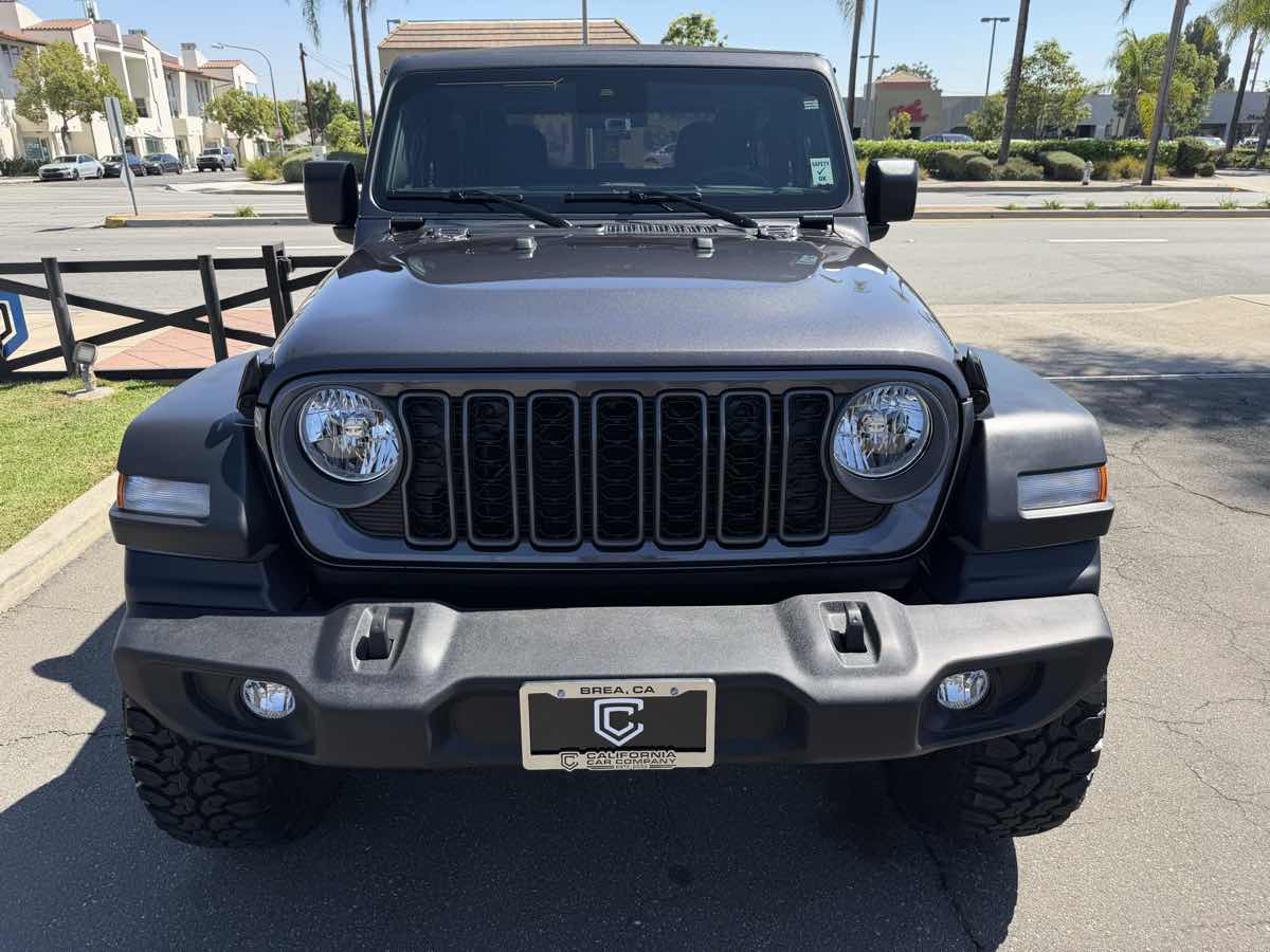Jeep Wrangler photo 11