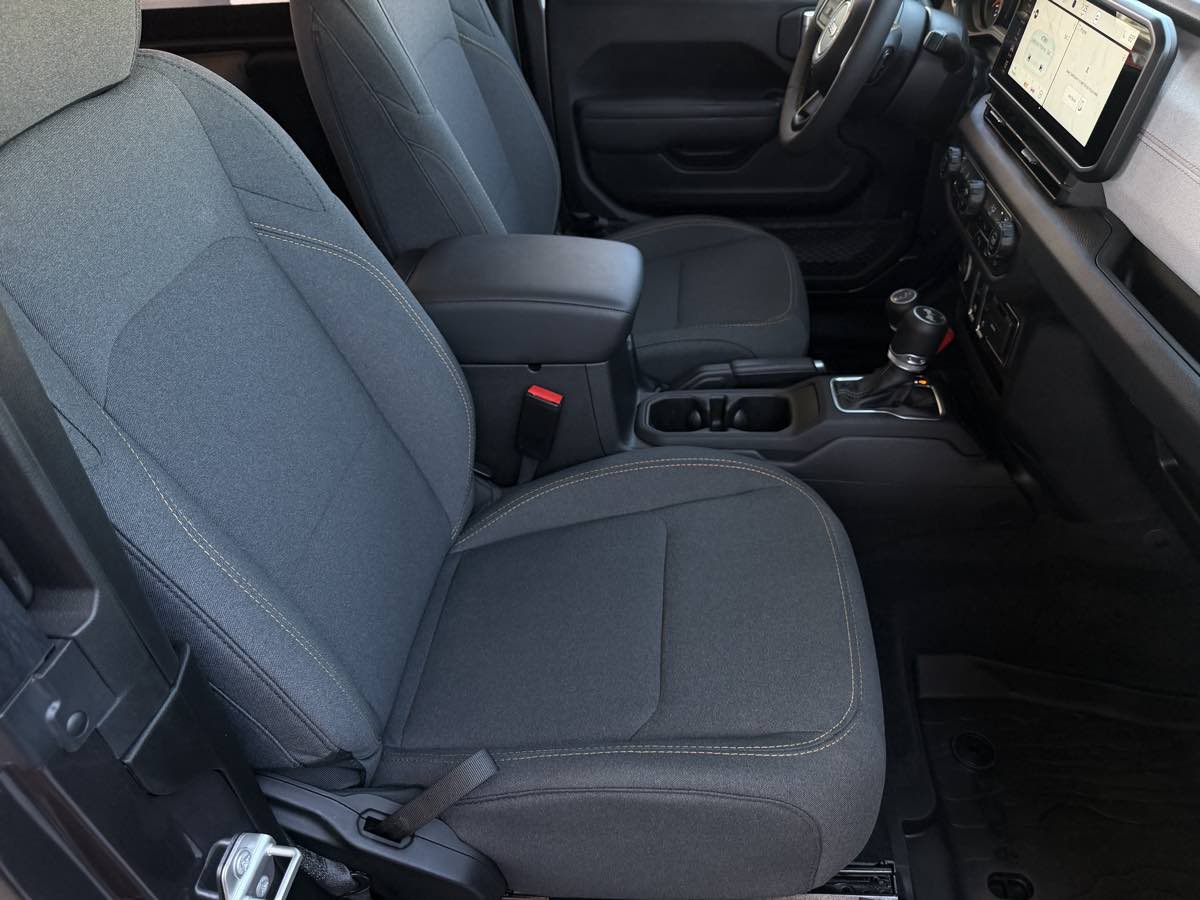 Jeep Wrangler photo 19