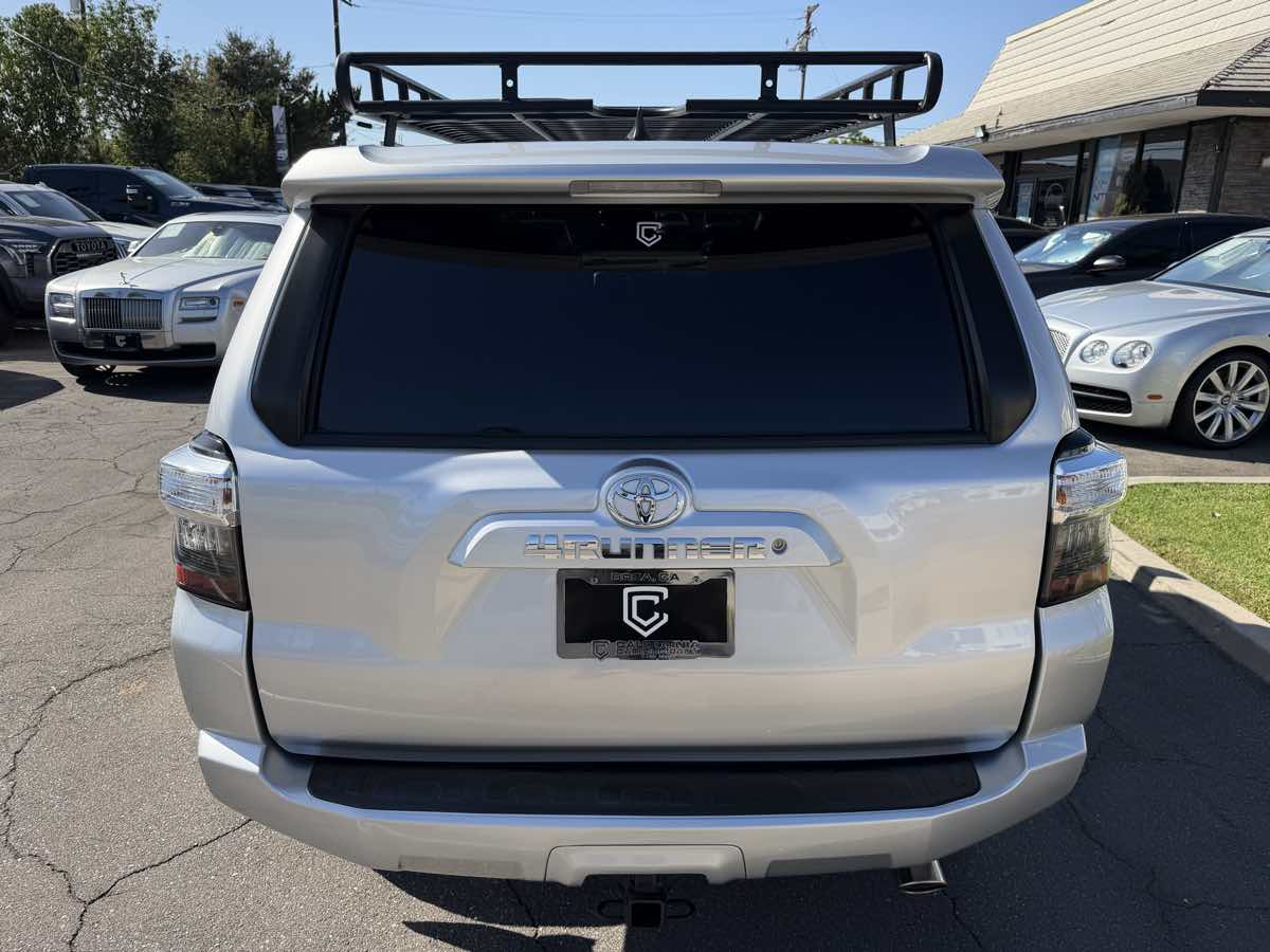 Toyota 4Runner photo 5