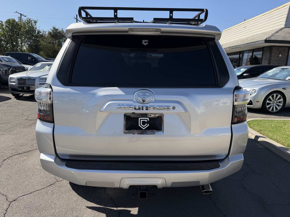 Toyota 4Runner photo 6