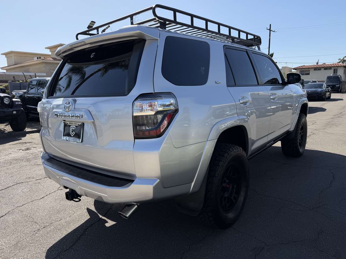 Toyota 4Runner photo 7