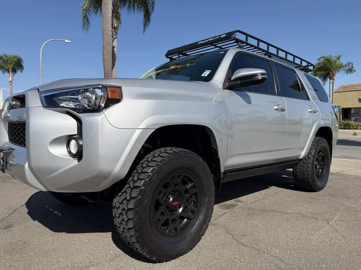 Toyota 4Runner photo 12