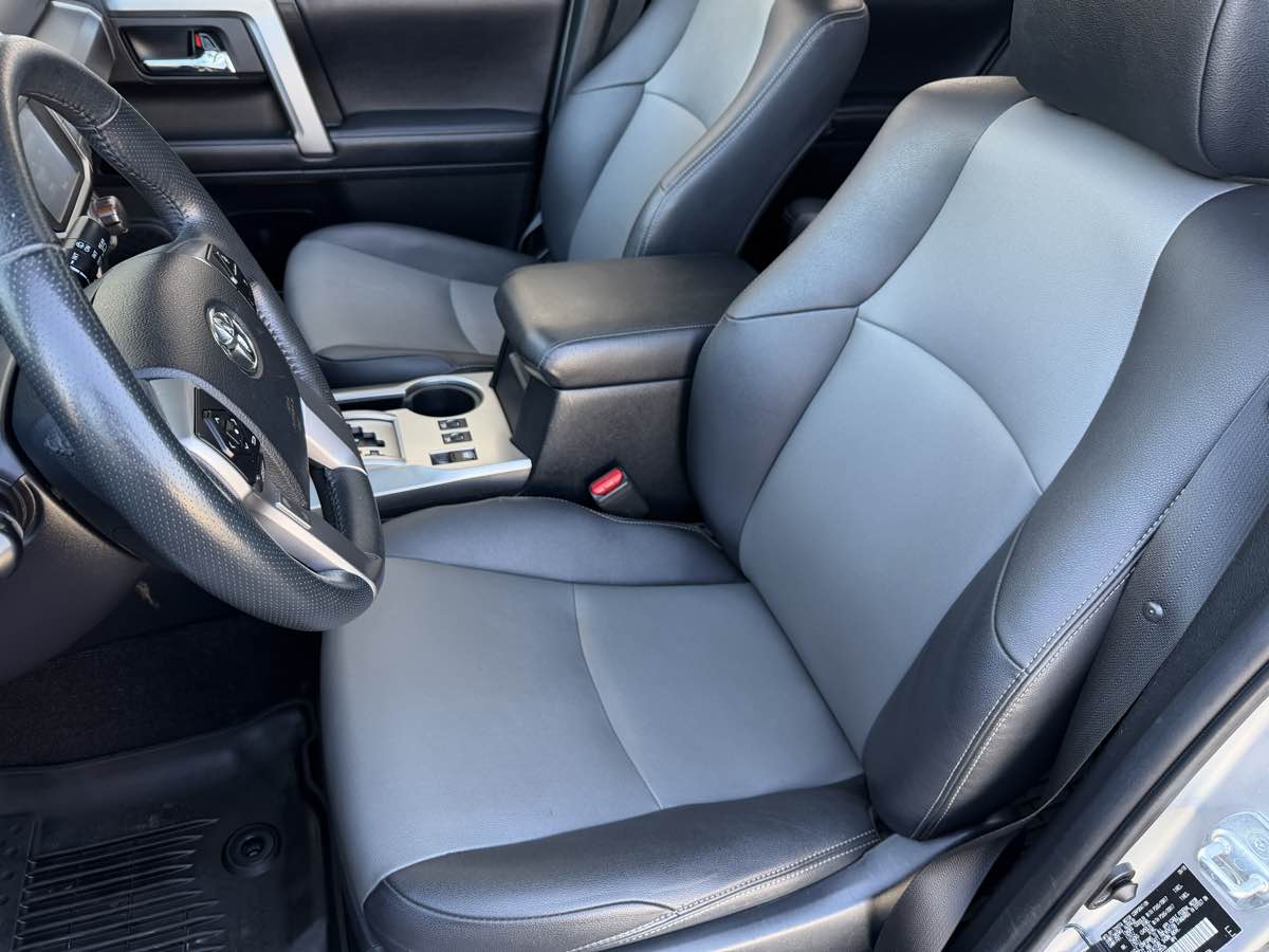 Toyota 4Runner photo 17
