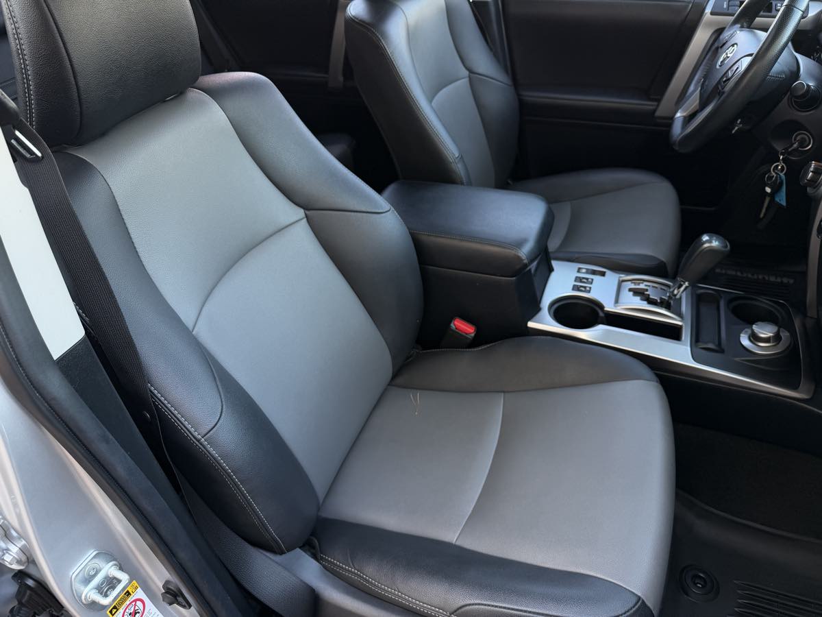 Toyota 4Runner photo 24