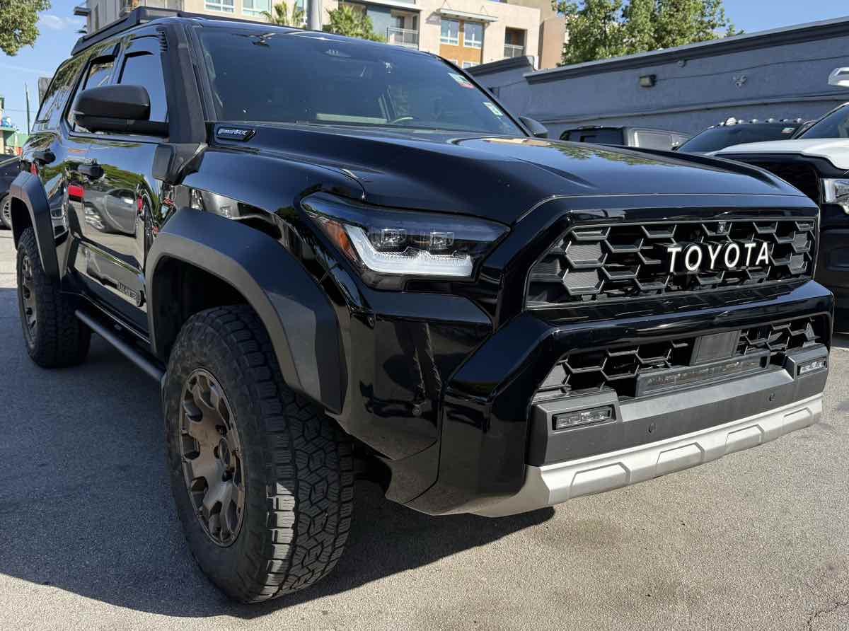 2025 Toyota 4Runner Hybrid Trailhunter