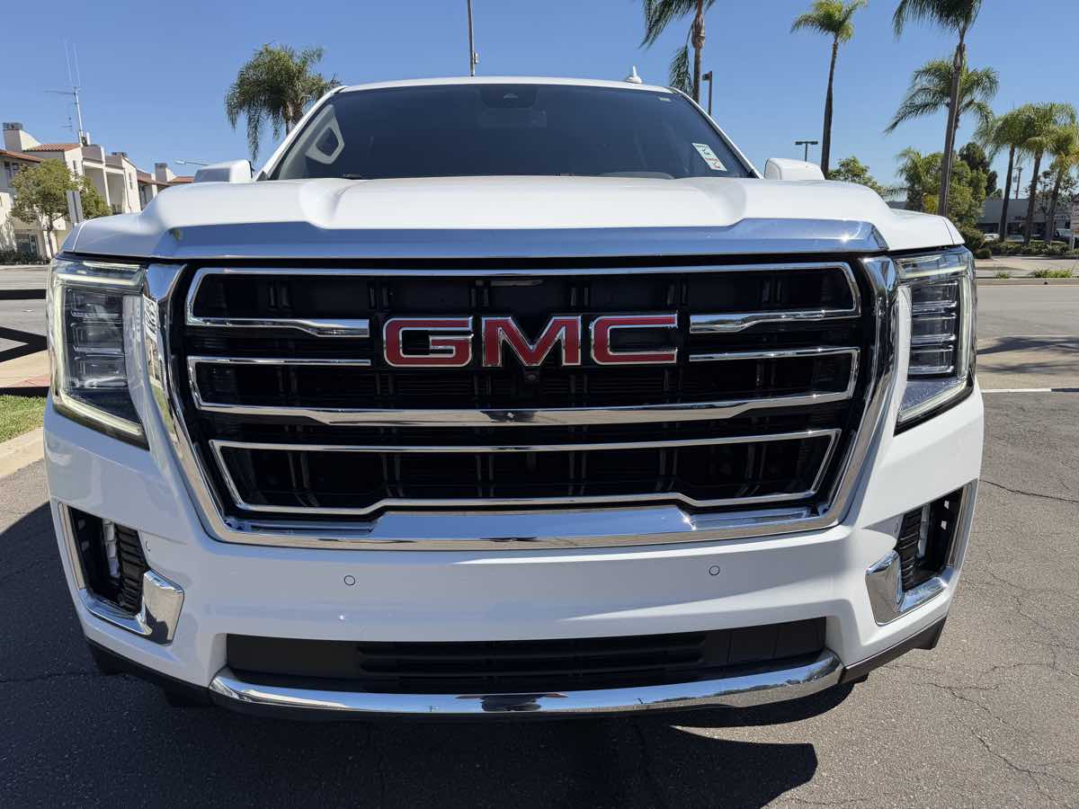 GMC Yukon photo 12