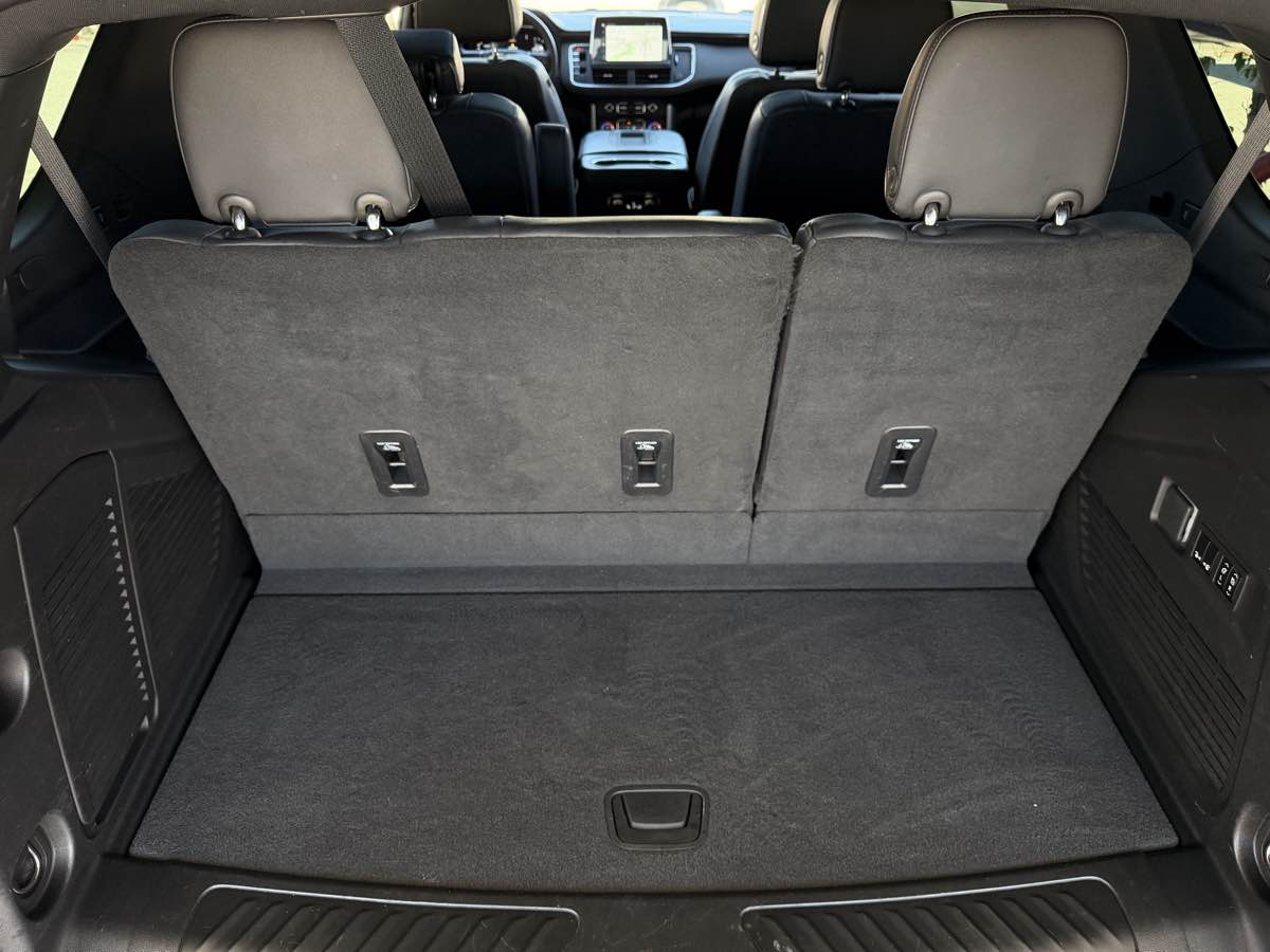 GMC Yukon photo 24