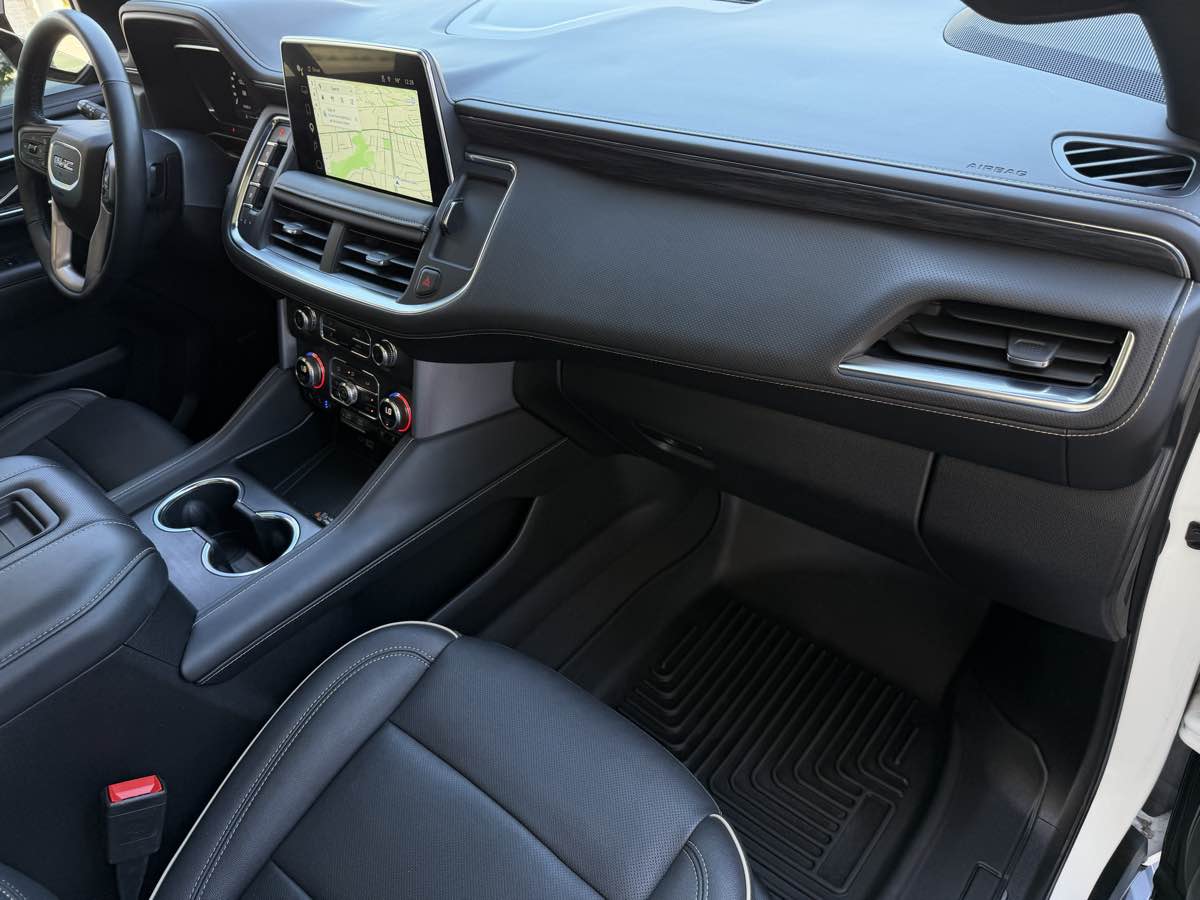GMC Yukon photo 22