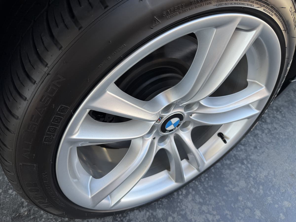 BMW 7 Series photo 32