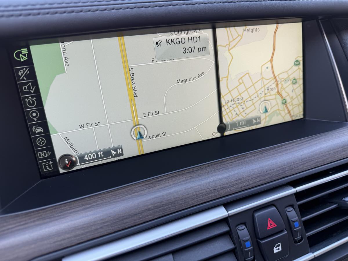 BMW 7 Series photo 26