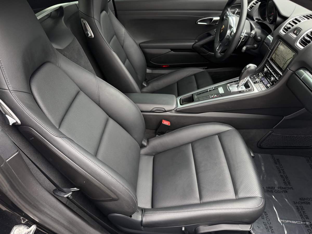 Porsche Cayman photo 19