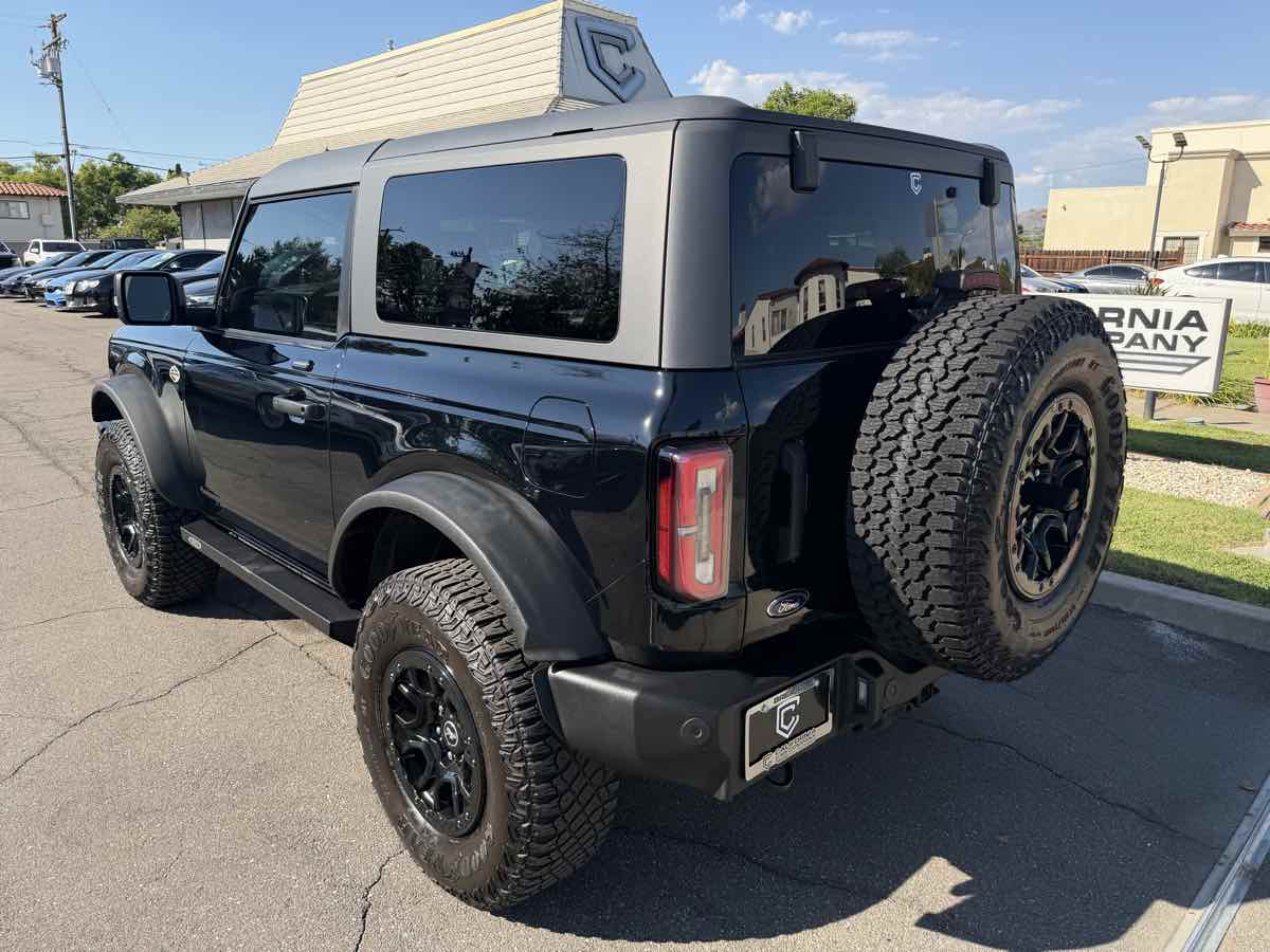 Ford Bronco photo 3
