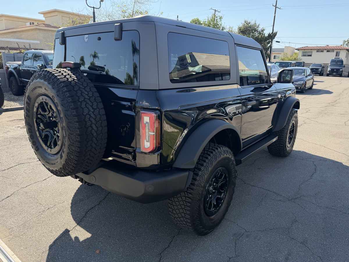 Ford Bronco photo 7