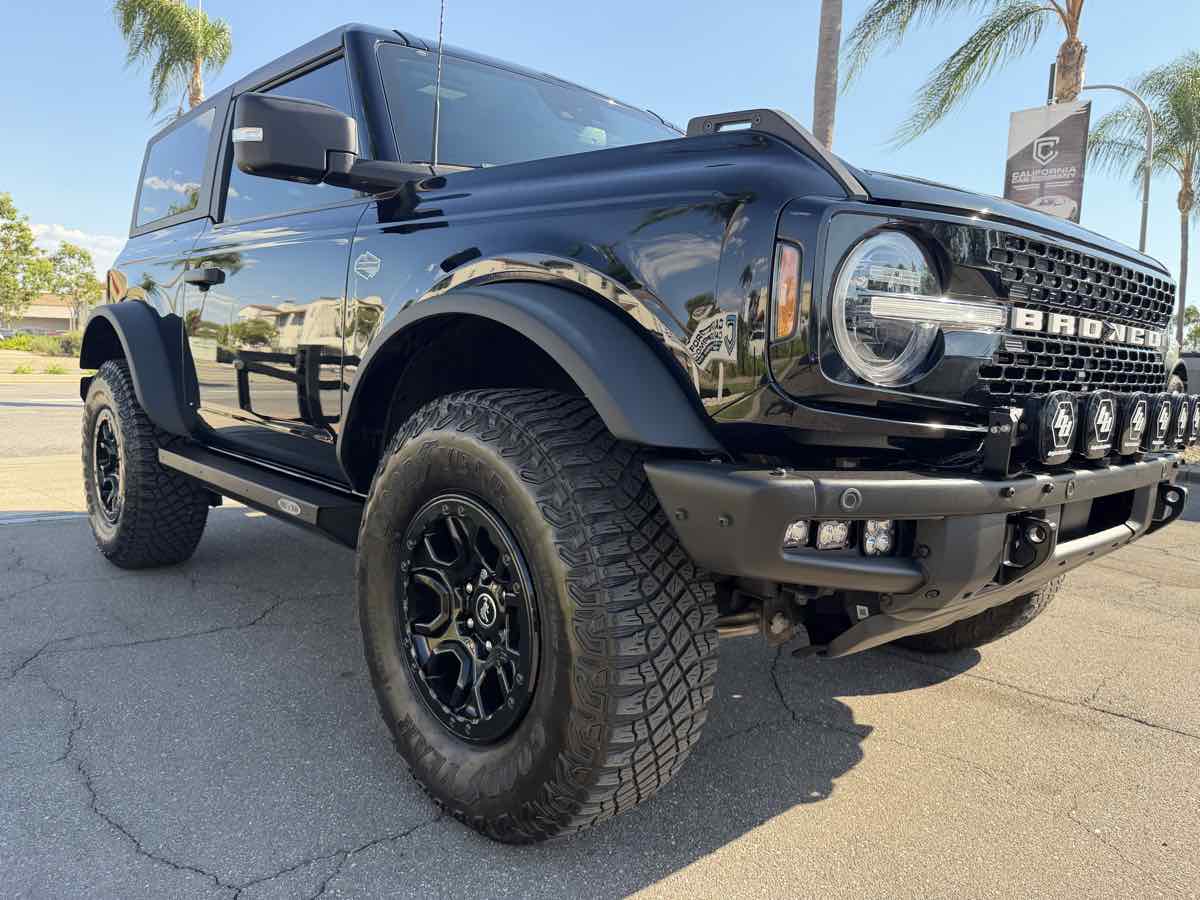 Ford Bronco photo 10