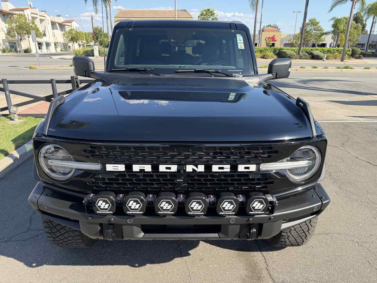 Ford Bronco photo 11