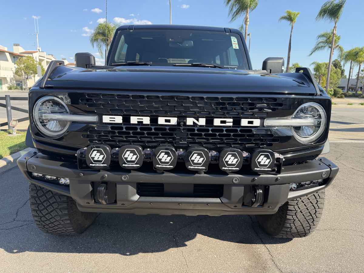 Ford Bronco photo 12