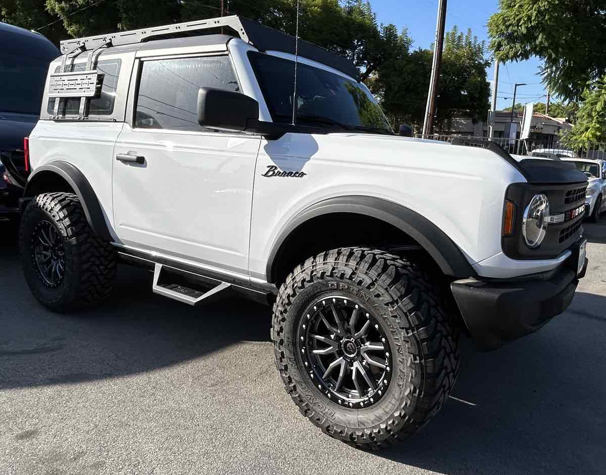 2021 Ford Bronco Base