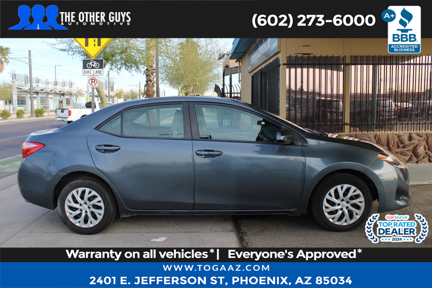 2017 Toyota Corolla LE - Photo 2