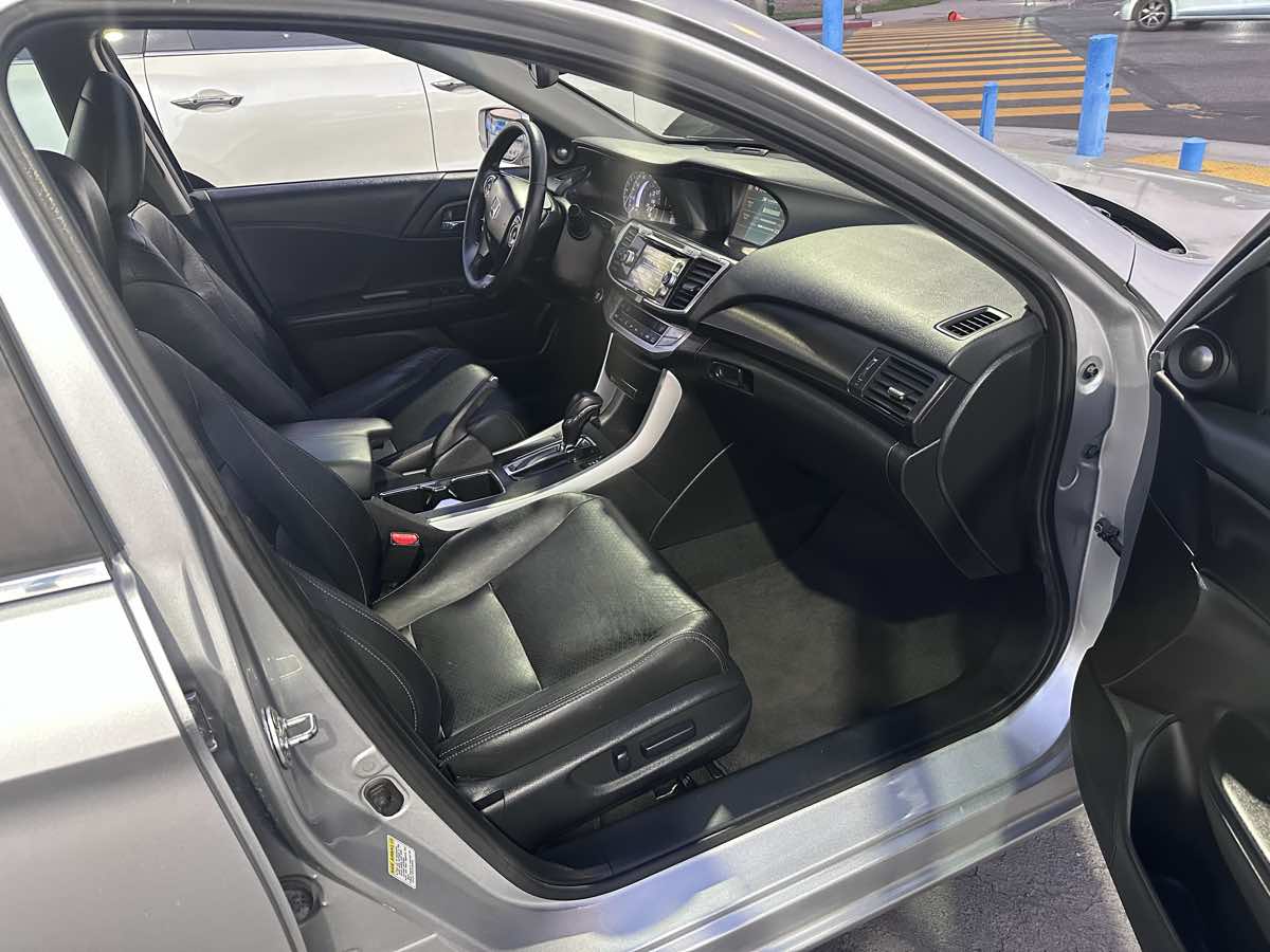 2013 Honda Accord EX-L - Photo 8